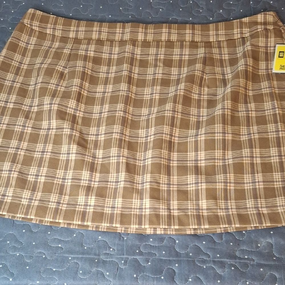 Abound Plaid Brown Skirt size 1X